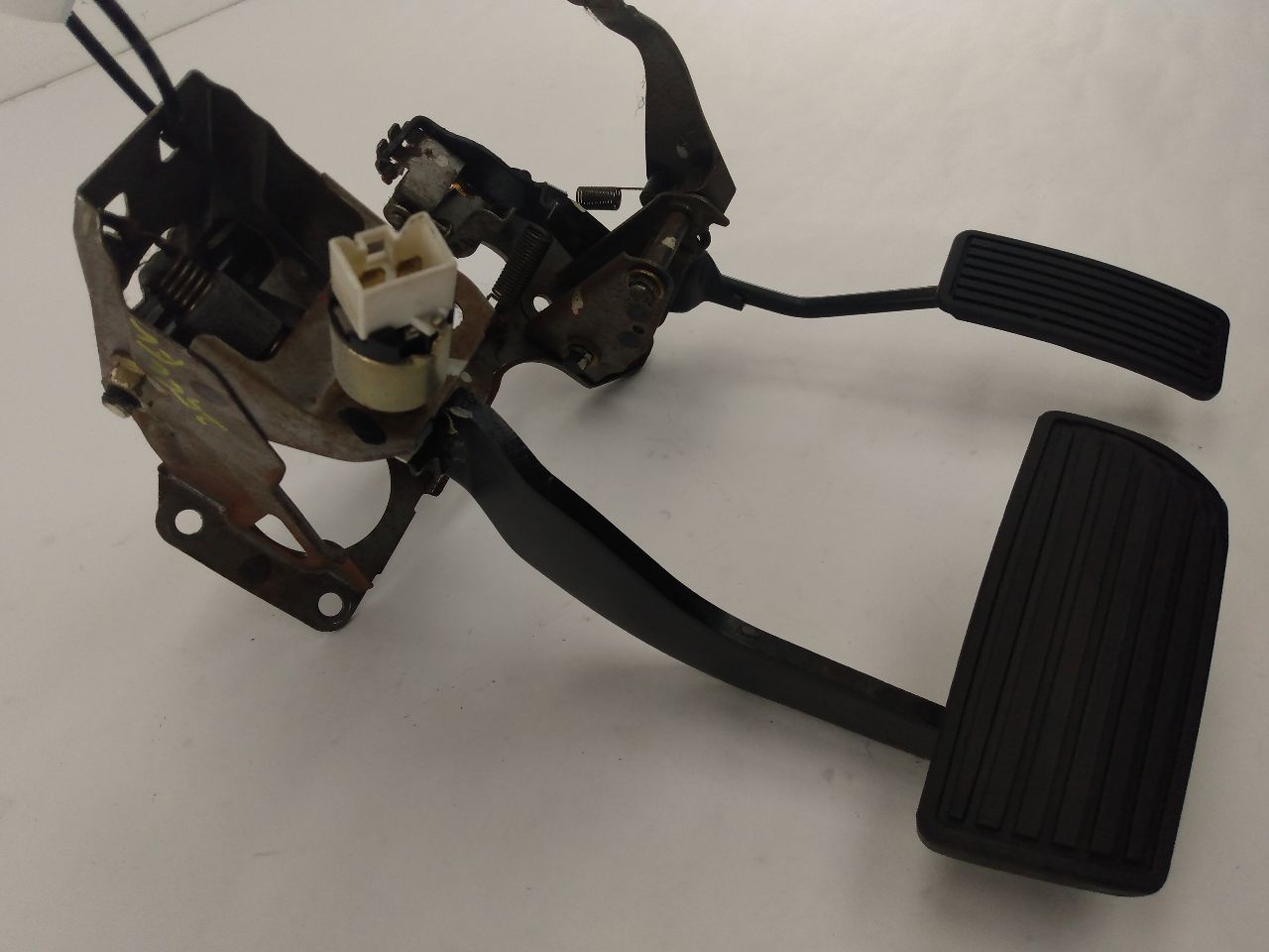 Honda Prelude Accelerator and Brake Pedal Assembly