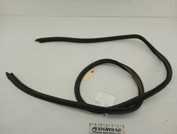 Volkswagen Eos Trunk Seal