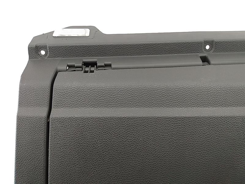 Volkswagen Eos Glove Box