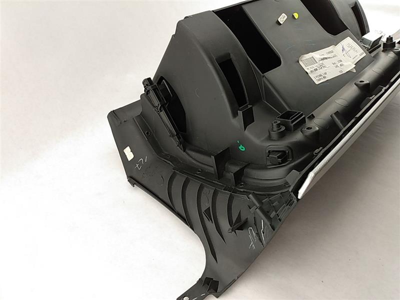 Volkswagen Eos Glove Box