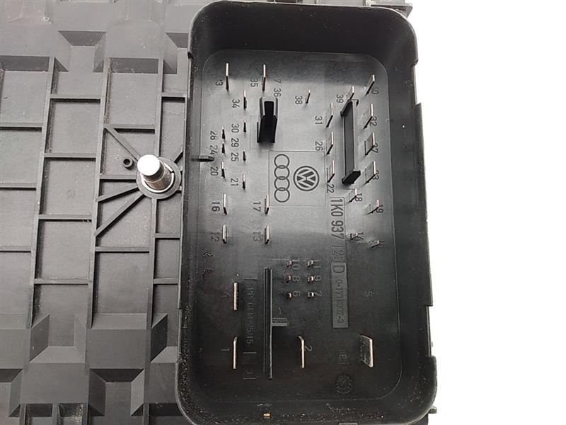 Volkswagen Eos Fuse Box **AS-IS**