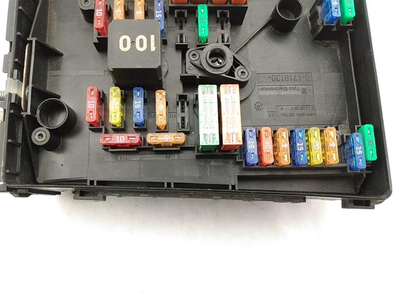 Volkswagen Eos Fuse Box **AS-IS**