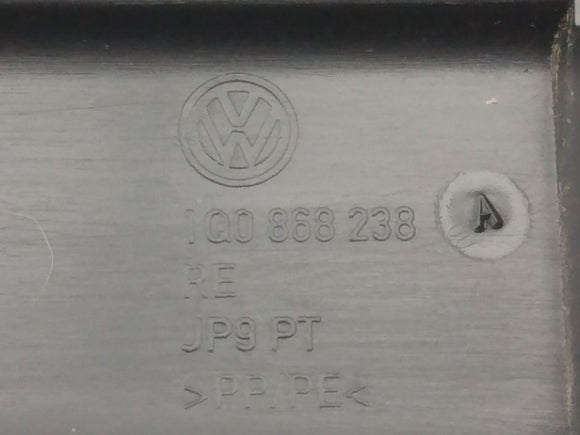 Volkswagen Eos Pair Of Center A Pillar Trim