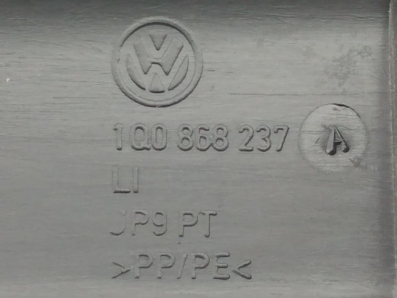 Volkswagen Eos Pair Of Center A Pillar Trim