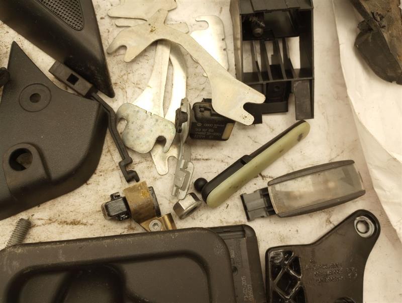 Volkswagen Eos Dismantling Hardware