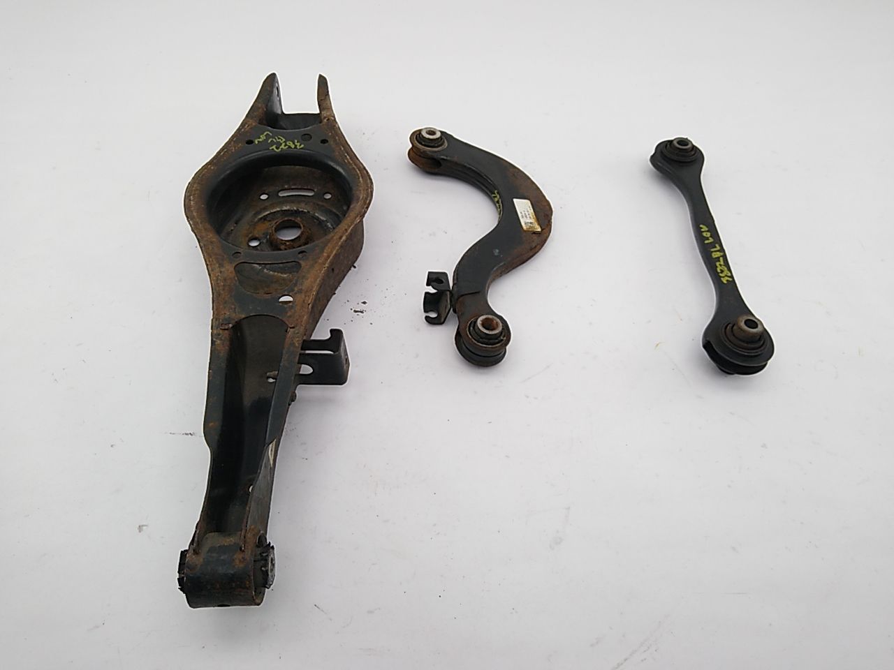 Volkswagen Eos Set Of Rear Left Lower Control Arms - 0