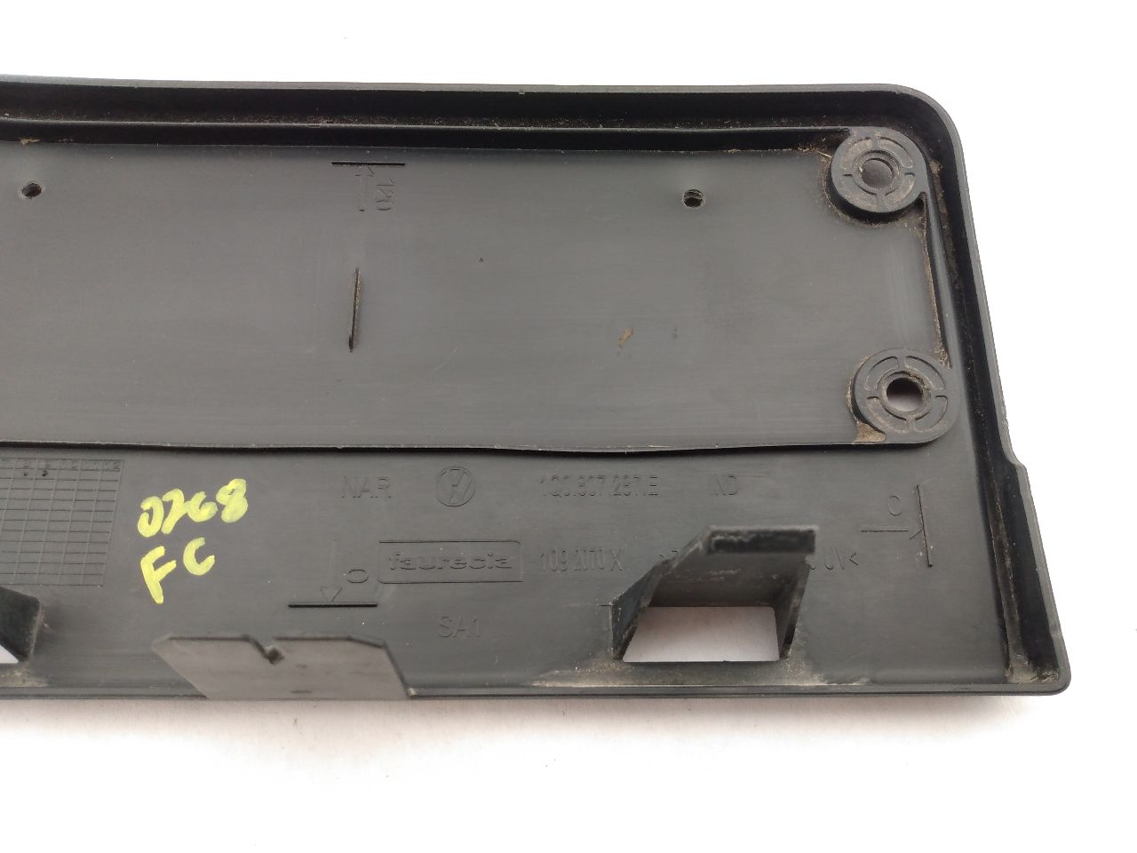 Volkswagen Eos License Plate Holder