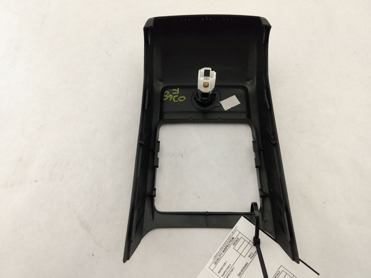 Volkswagen Eos Center Console Back Trim