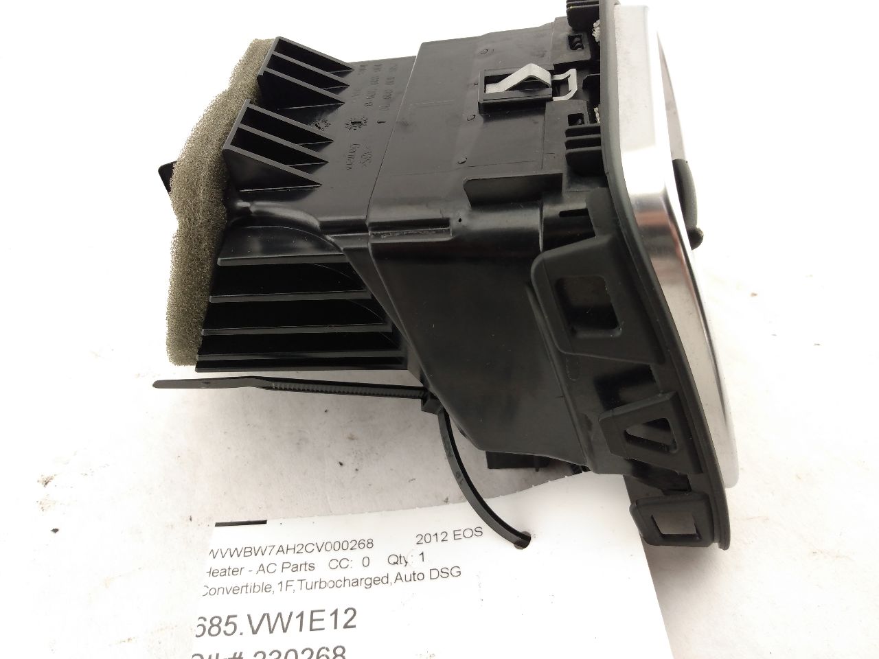 Volkswagen Eos Front Left AC Vent