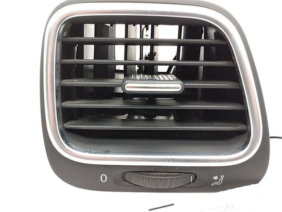 Volkswagen Eos Front Right AC Vent