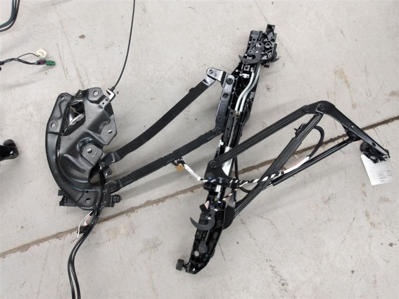 Volkswagen Eos Pair Of Tonneau Cover Hinges