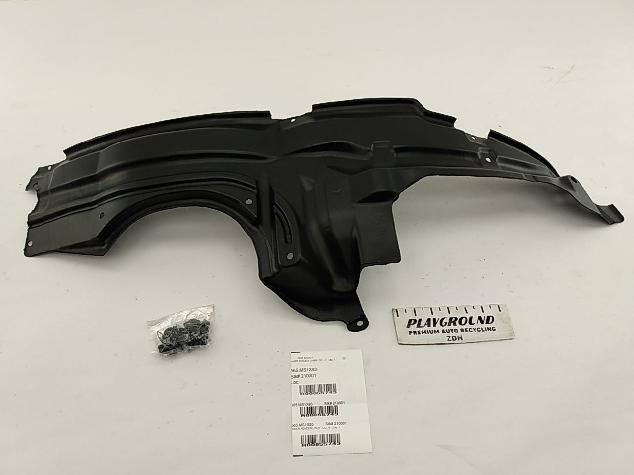 Mitsubishi 3000GT Front Right Splash Shield Kit