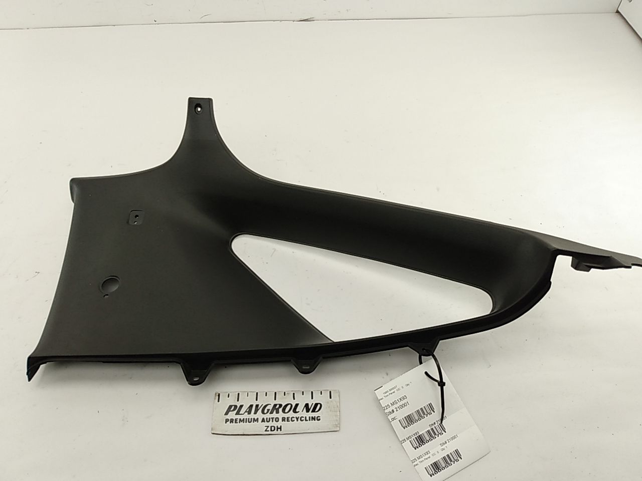 Mitsubishi 3000GT Rear Right Upper Quarter Trim