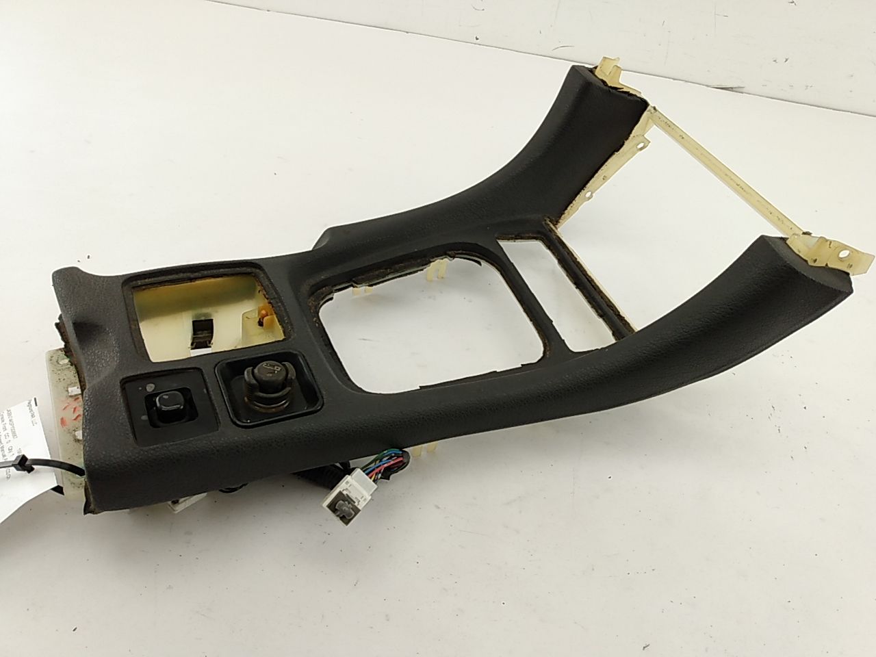 Mitsubishi 3000GT Front Center Console