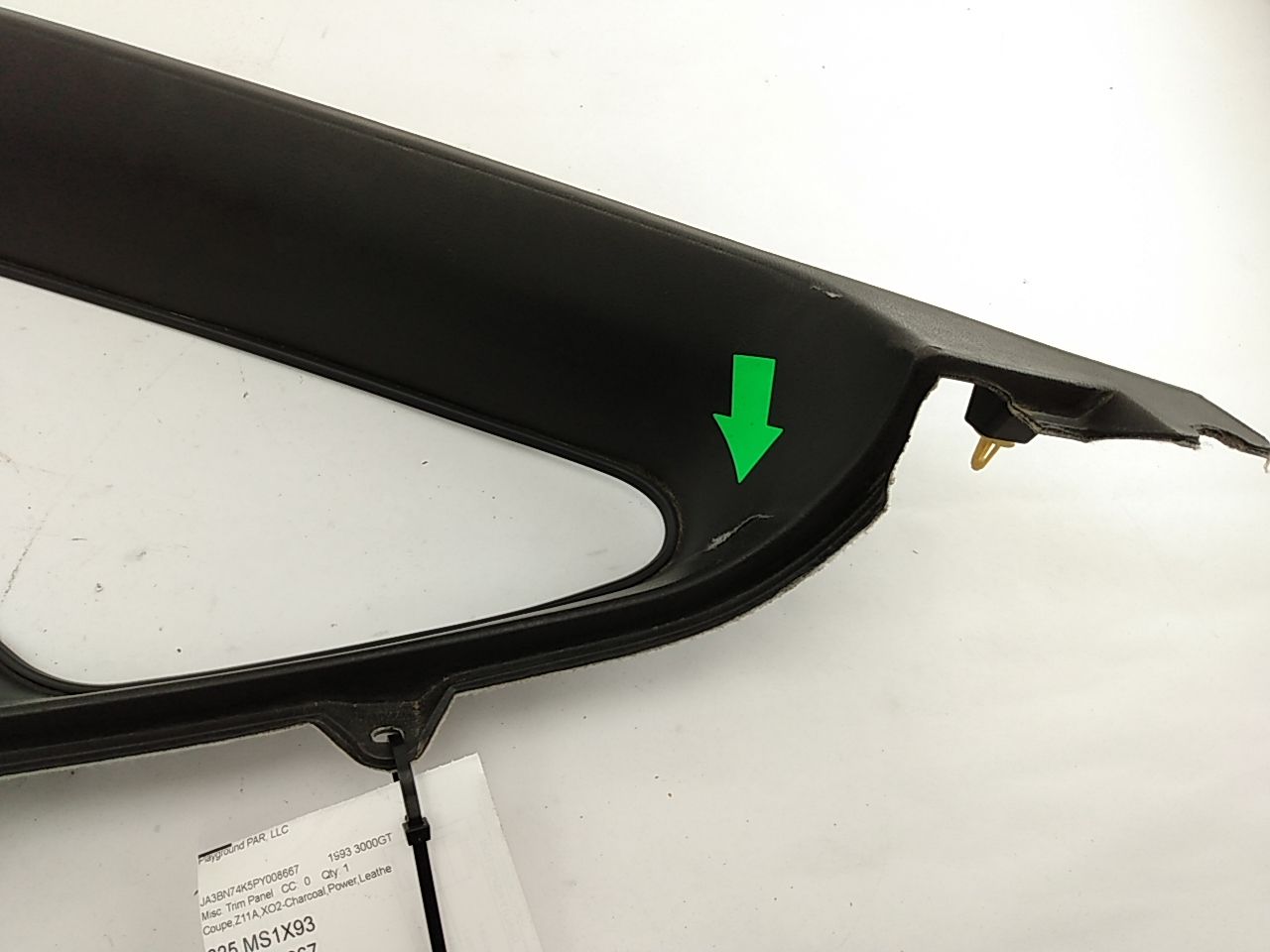 Mitsubishi 3000GT Rear Right Quarter Window Trim