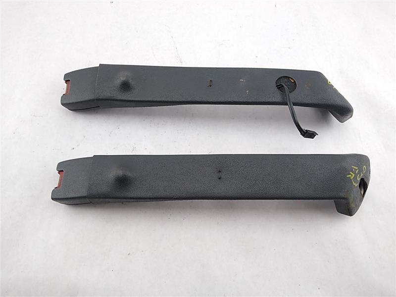 Chevrolet Camaro Pair of Front Left and Right Seat Belt Catchers