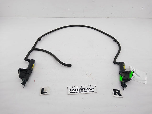 Volvo V50 Pair Of Head Light Washer Motors **AS-IS**