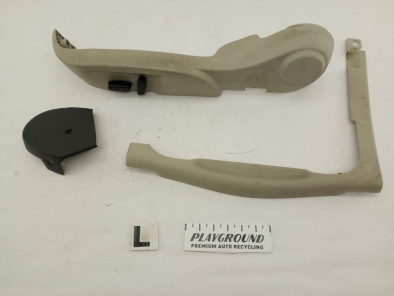 Saab 9-3 Pair Of Front Left Lower Seat Trim