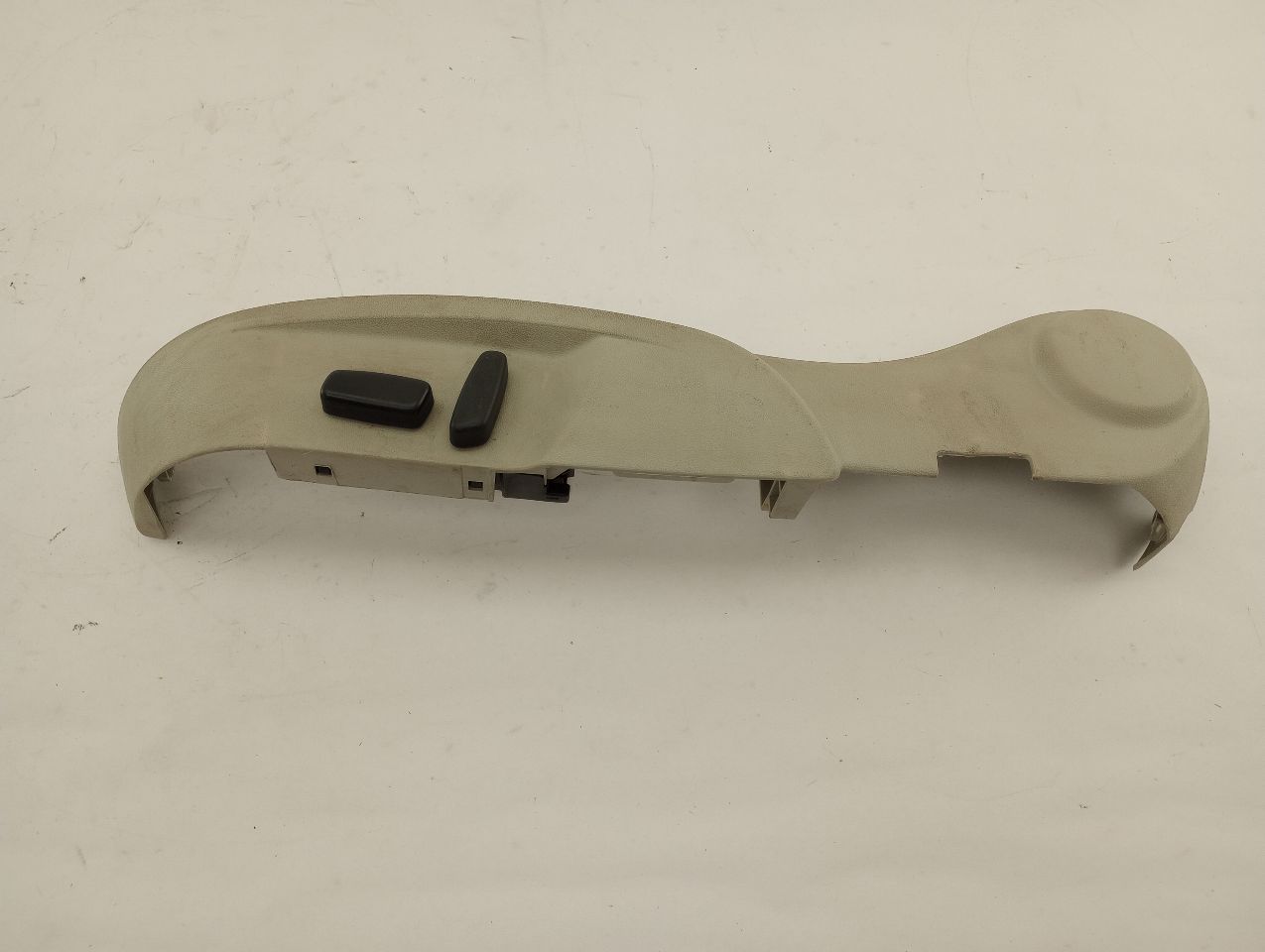 Saab 9-3 Pair Of Front Left Lower Seat Trim