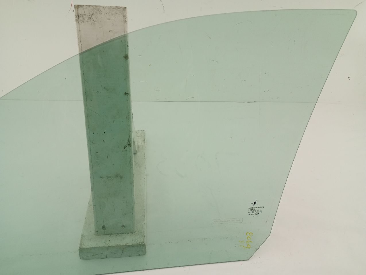 Saab 9-3 Front Right Door Glass