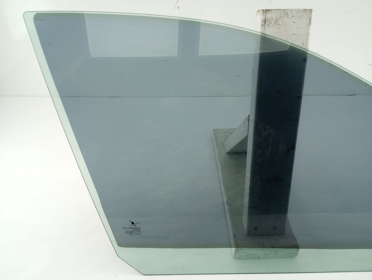 Saab 9-3 Front Right Door Glass