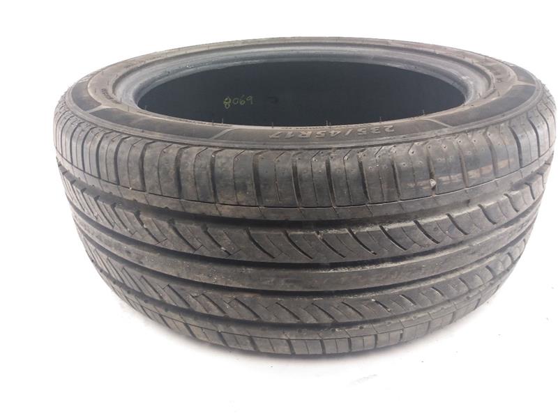 Single Advanta ER-700 Tire