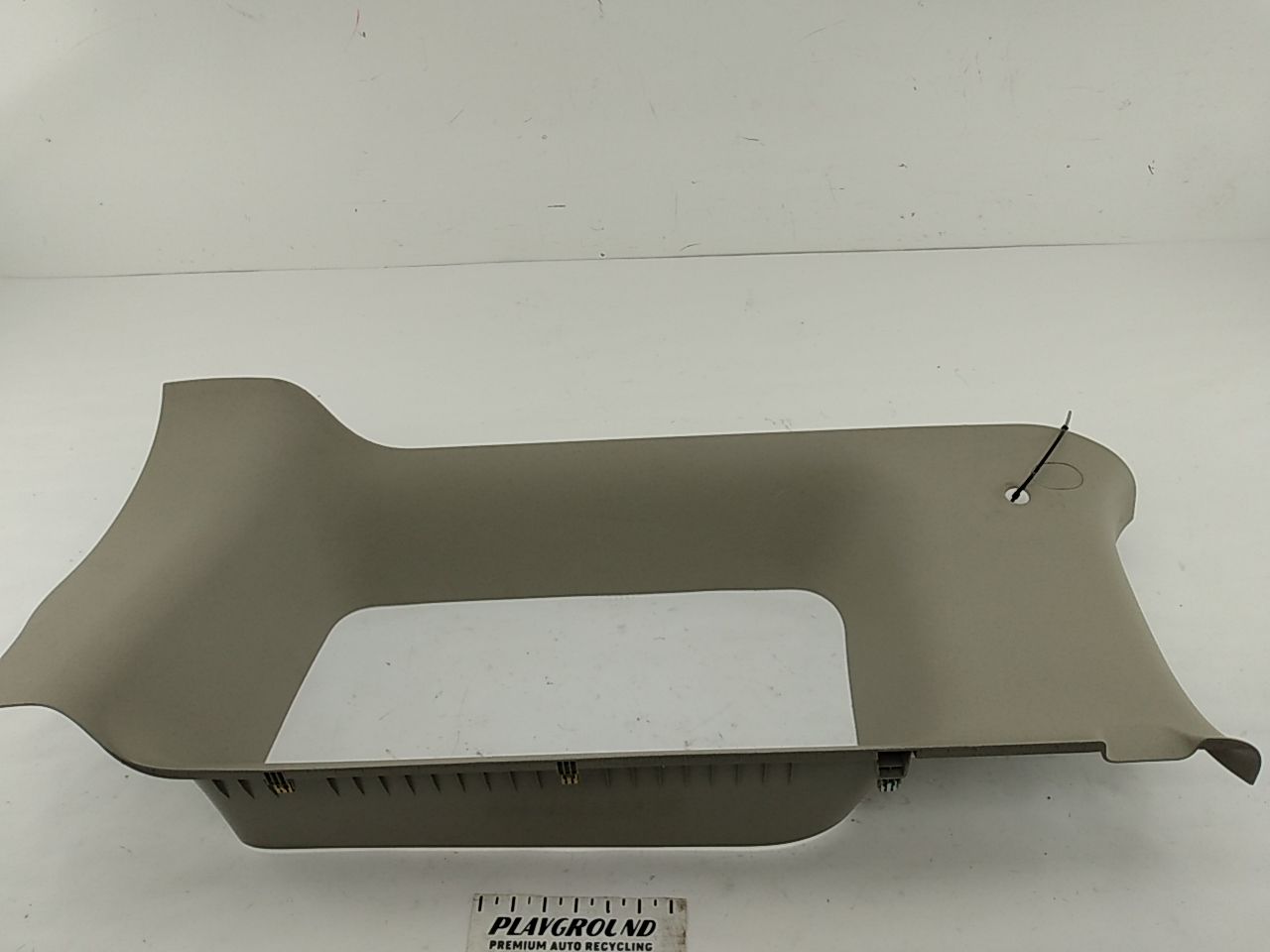 Hummer H3 Rear Left Quarter Windor Pillar Trim