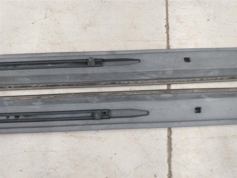 Hummer H3 Pair Of Roof Rack Runners