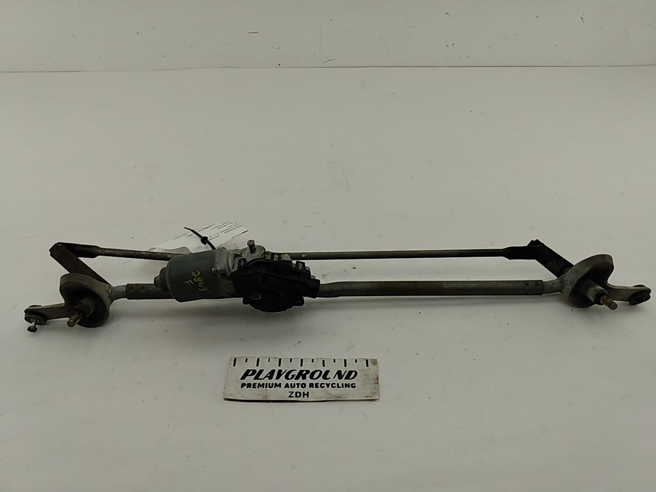 Hummer H3 Windshield Wiper Transmission and Motor | Playground PAR