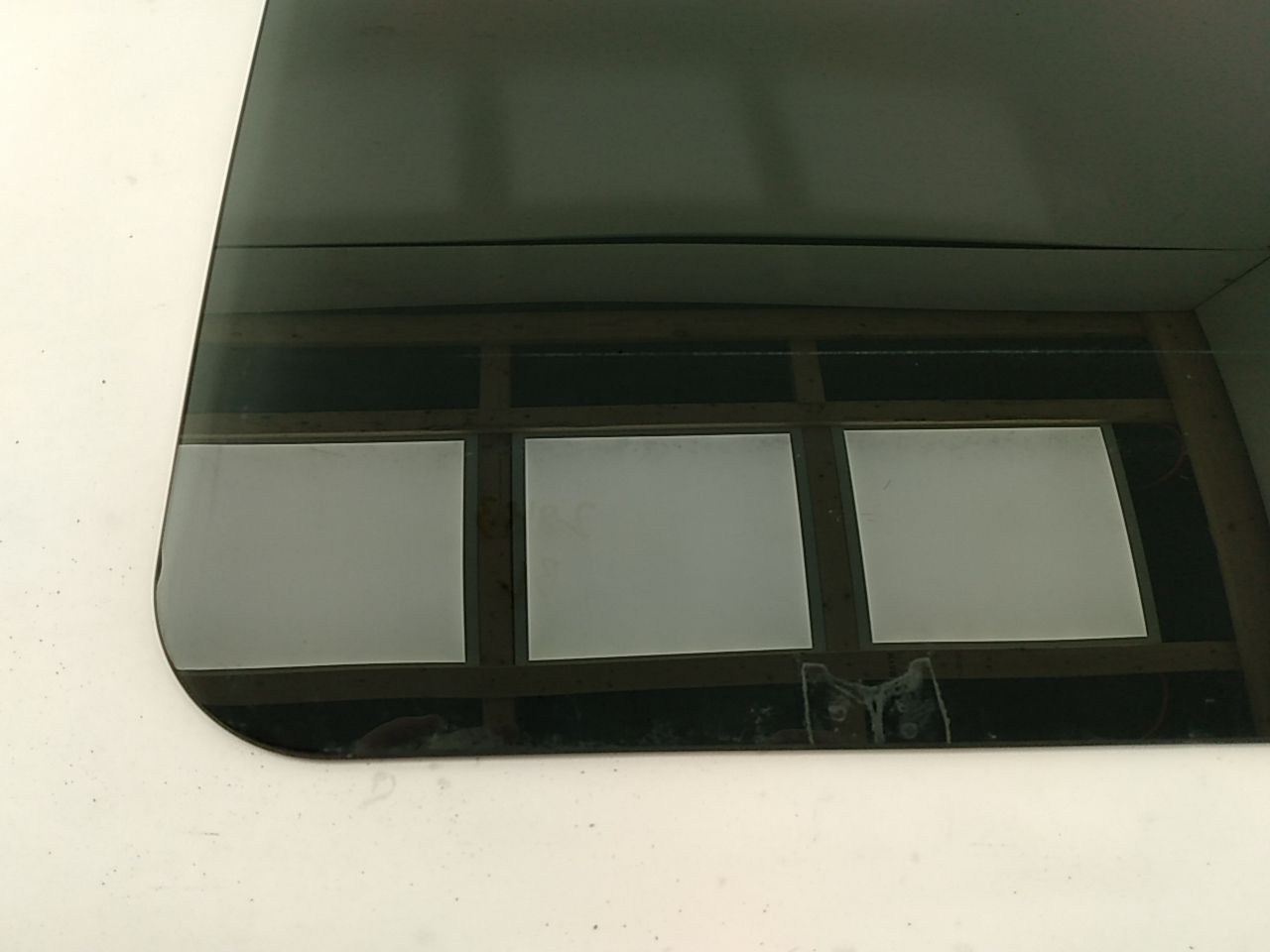 Hummer H3 Rear Left Door Glass - 0