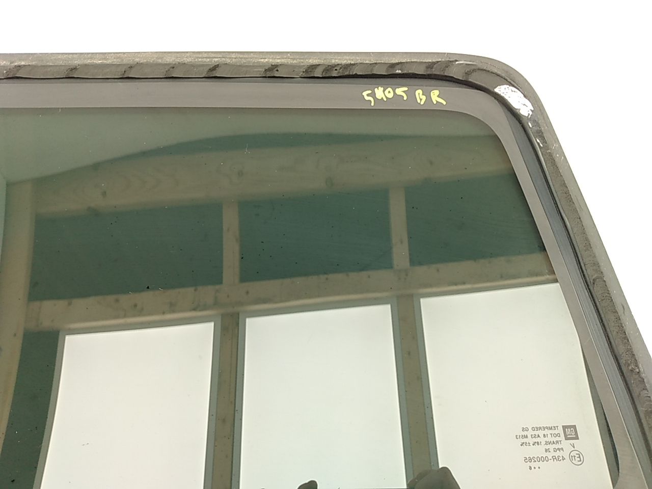 Hummer H3 Rear Right Quarter Glass