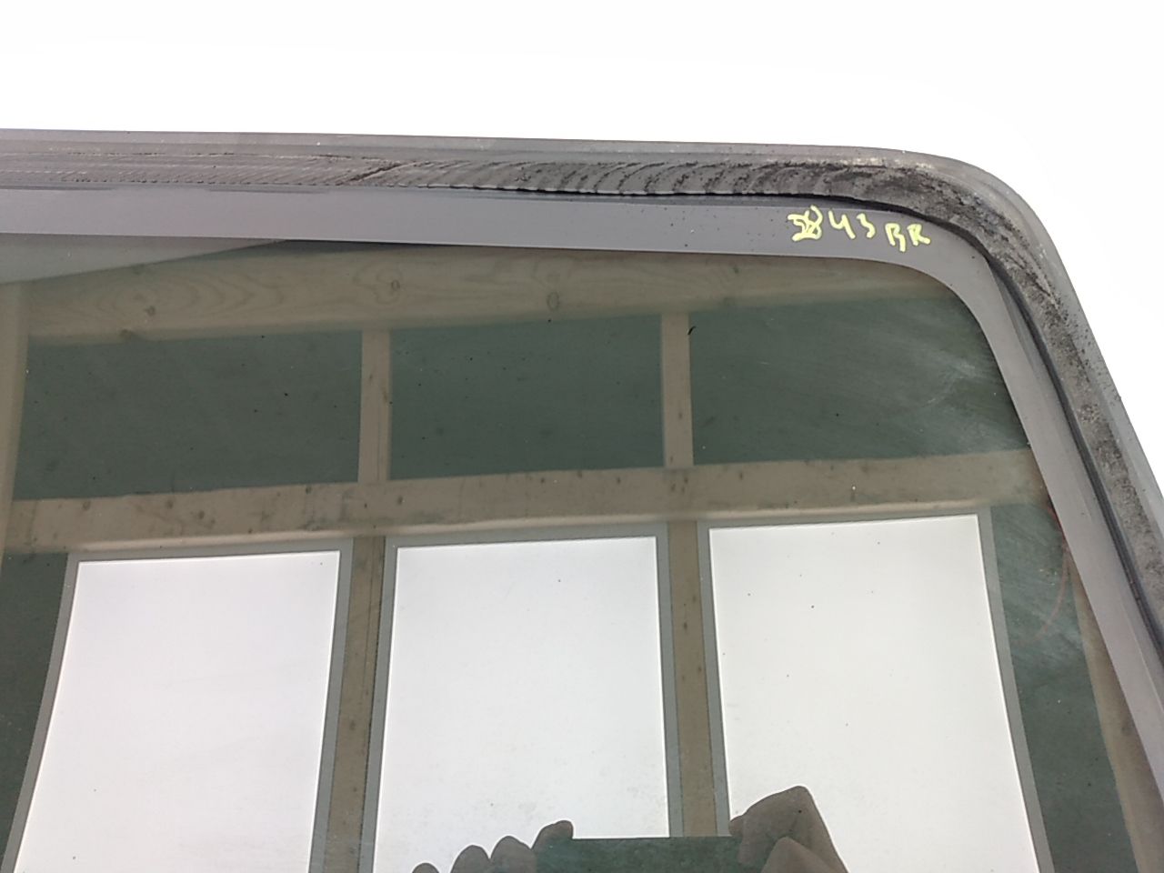 Hummer H3 Rear Right Quarter Glass