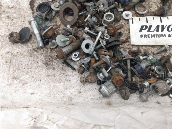 Hummer H3 Dismantling Hardware