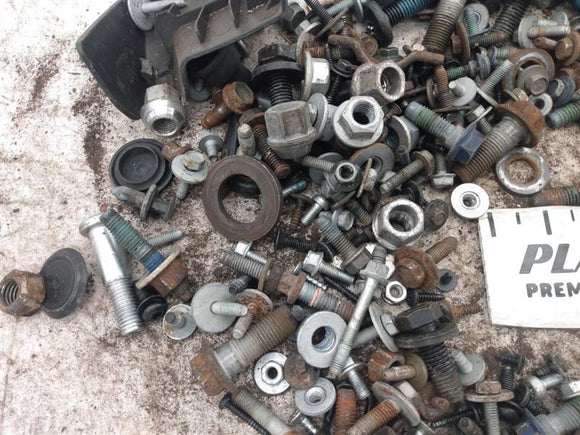 Hummer H3 Dismantling Hardware