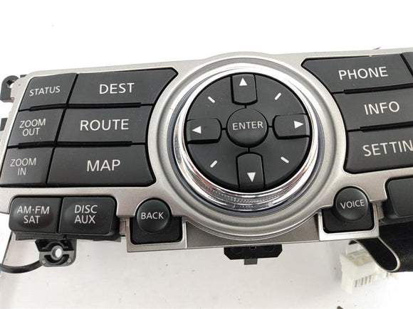 Infiniti G37 Display Screen Control