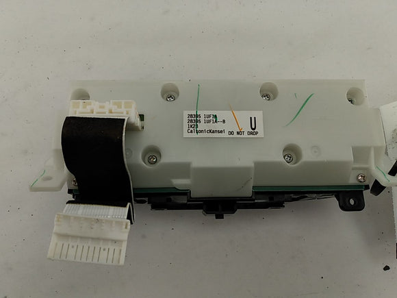 Infiniti G37 Display Screen Control