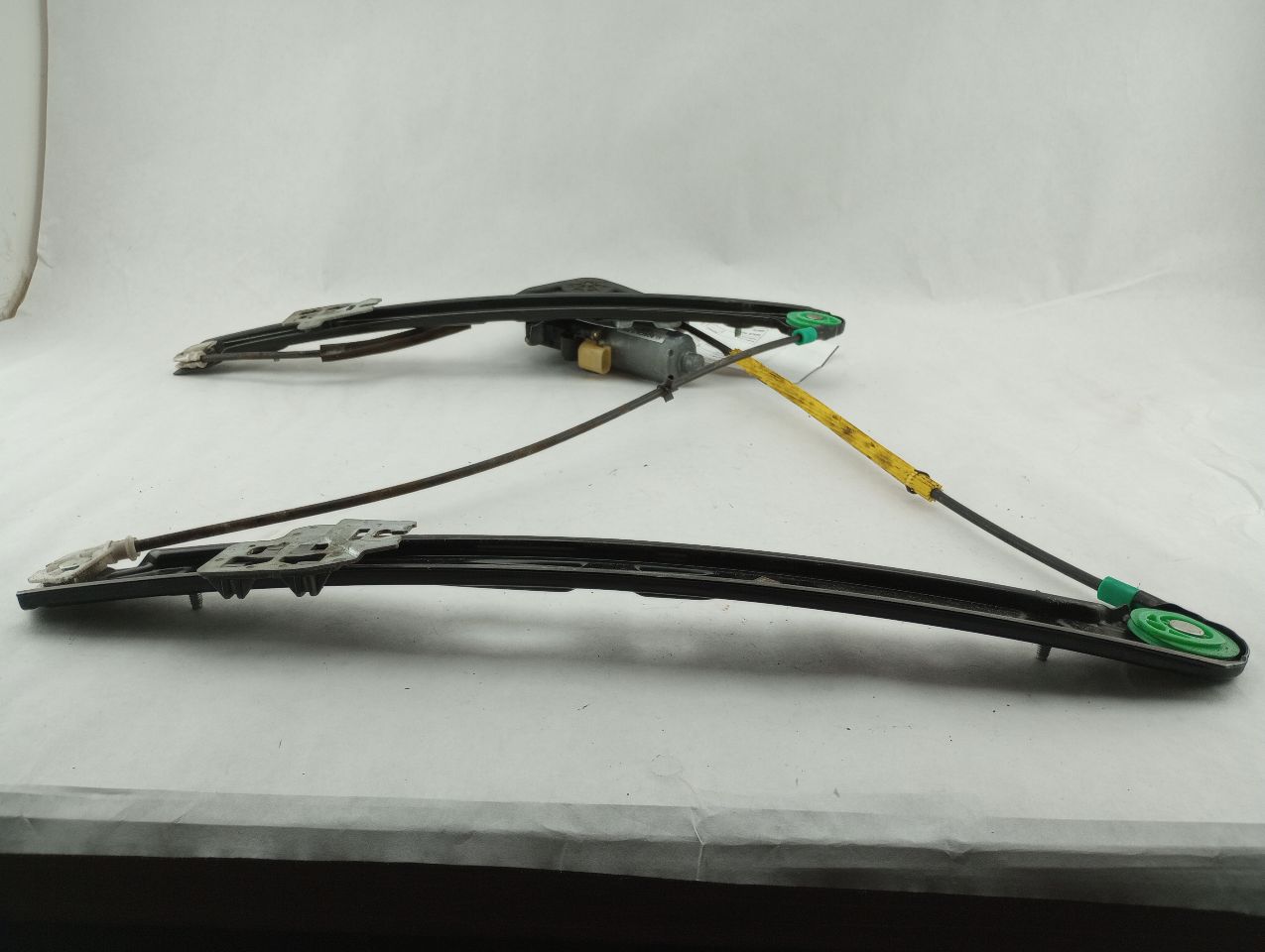 BMW 325I Front Left Window Regulator