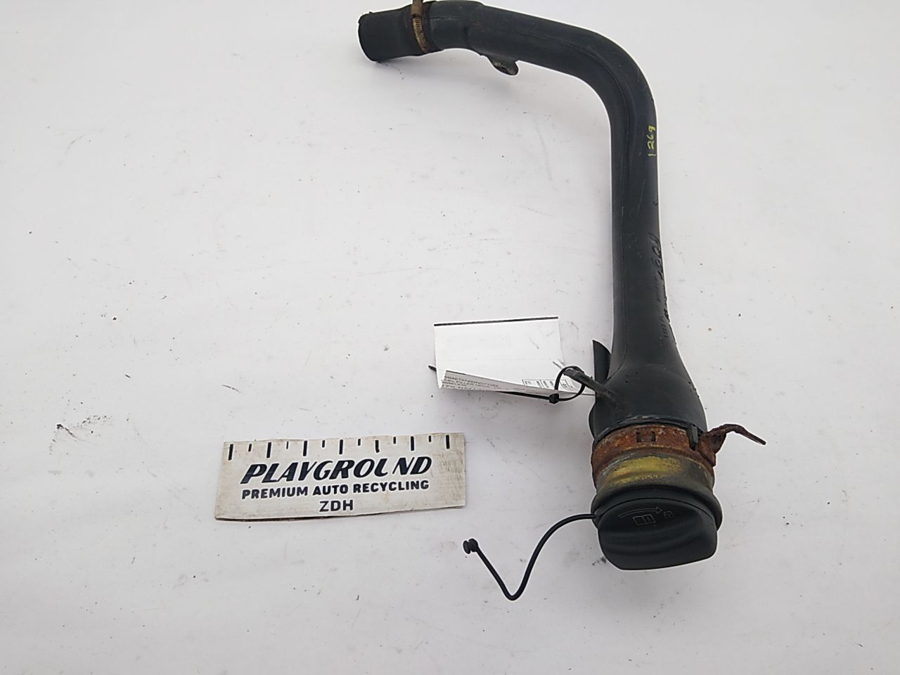 BMW 325I Fuel Filler Neck