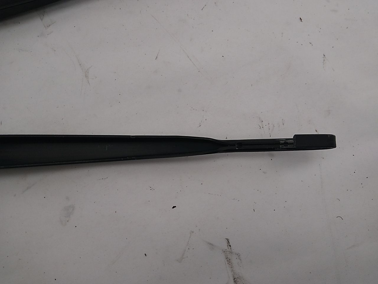 BMW 325I Pair Of Windshield Wiper Arms