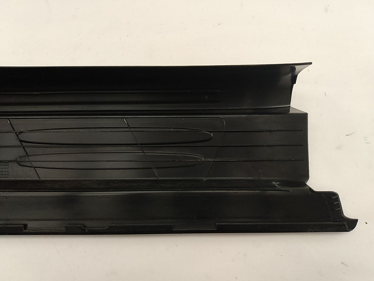 Mercedes SLK350 Front Right Door Sill Trim