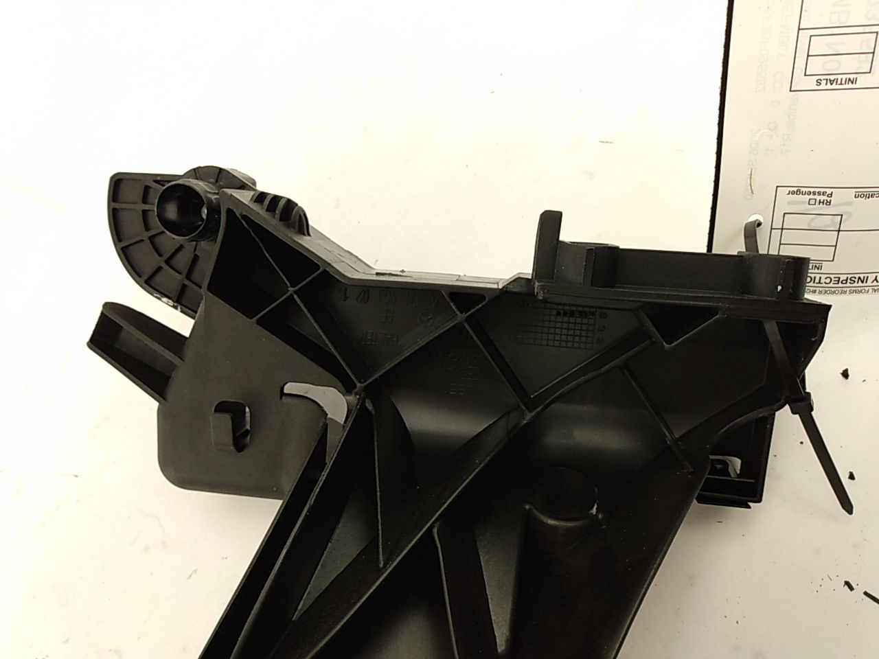 Mercedes SLK350 Pair of Left and Right Hardtop Brackets