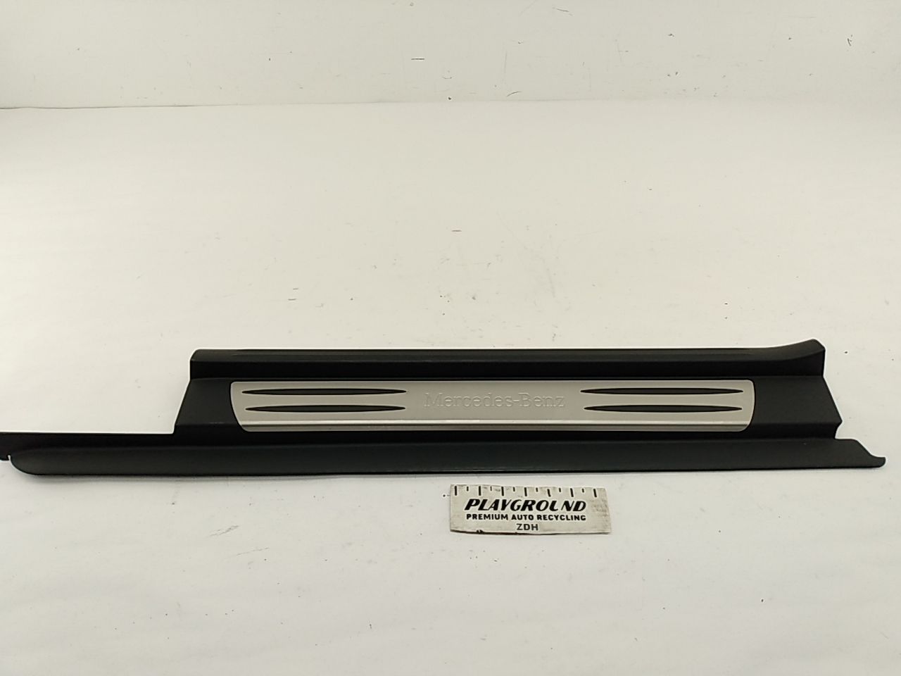 Mercedes SLK350 Front Left Door Sill Trim