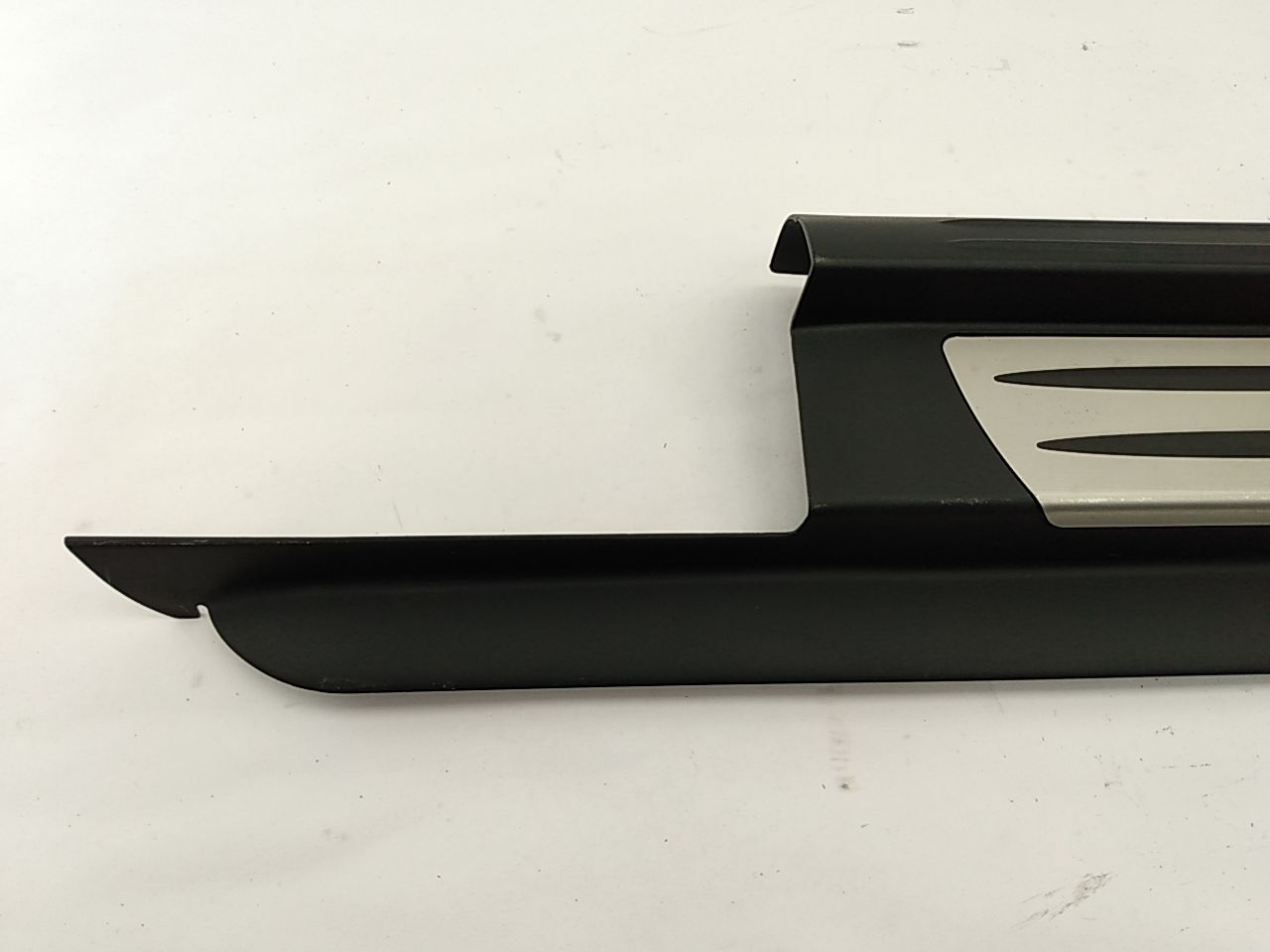 Mercedes SLK350 Front Left Door Sill Trim - 0