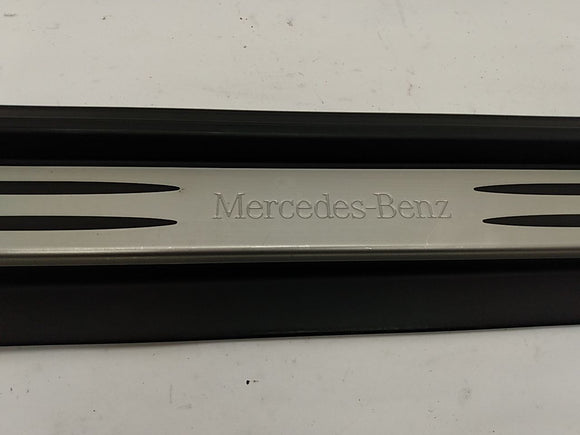 Mercedes SLK350 Front Left Door Sill Trim