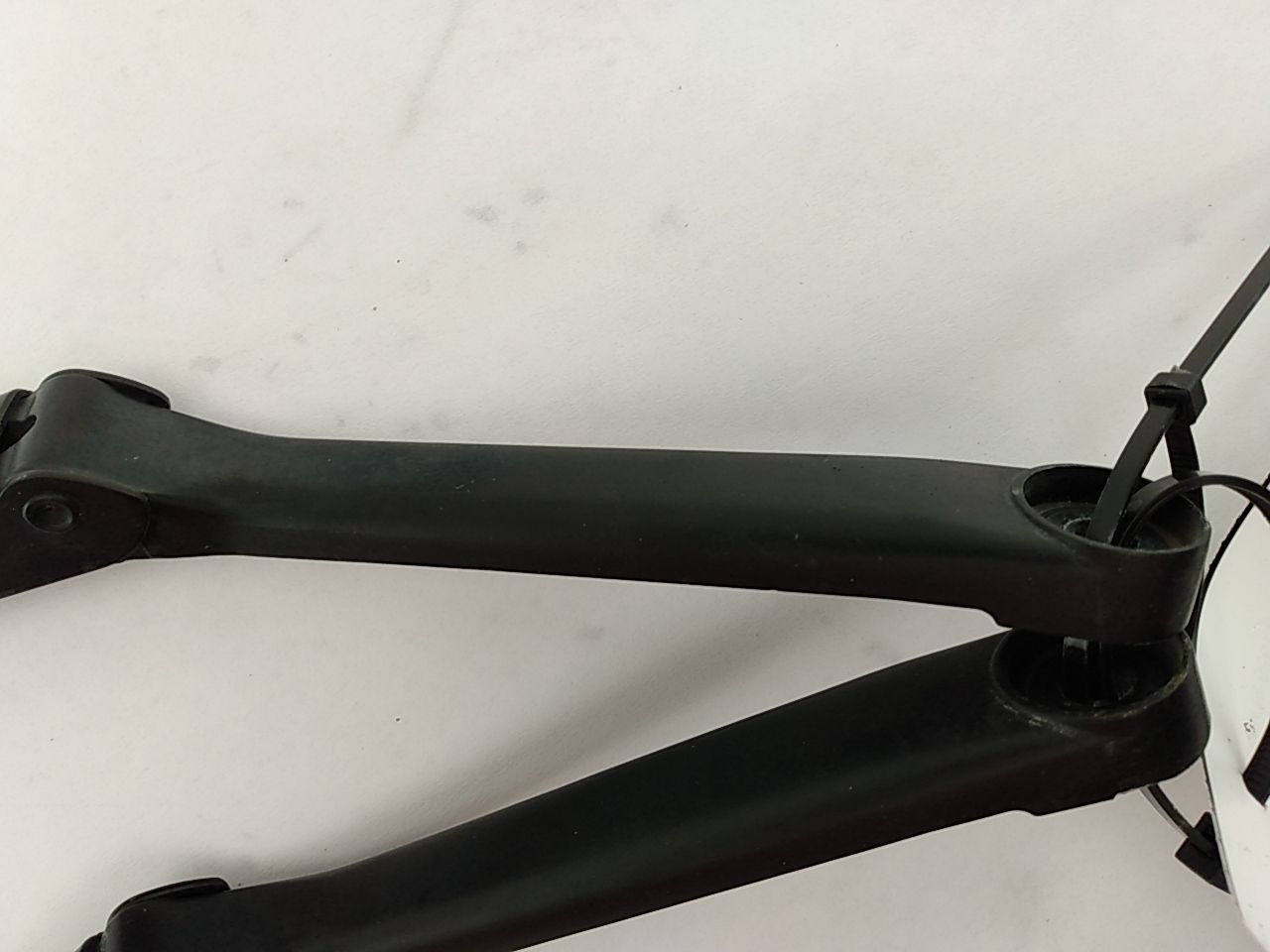 Mercedes SLK230 Pair Of Windshield Wiper Arms