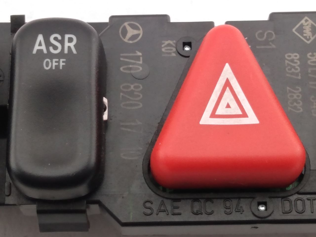 Mercedes SLK230 Hazard Switch Panel