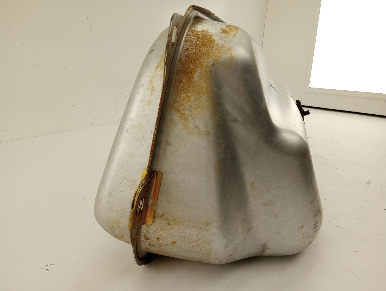 Mercedes SLK230 Fuel Tank