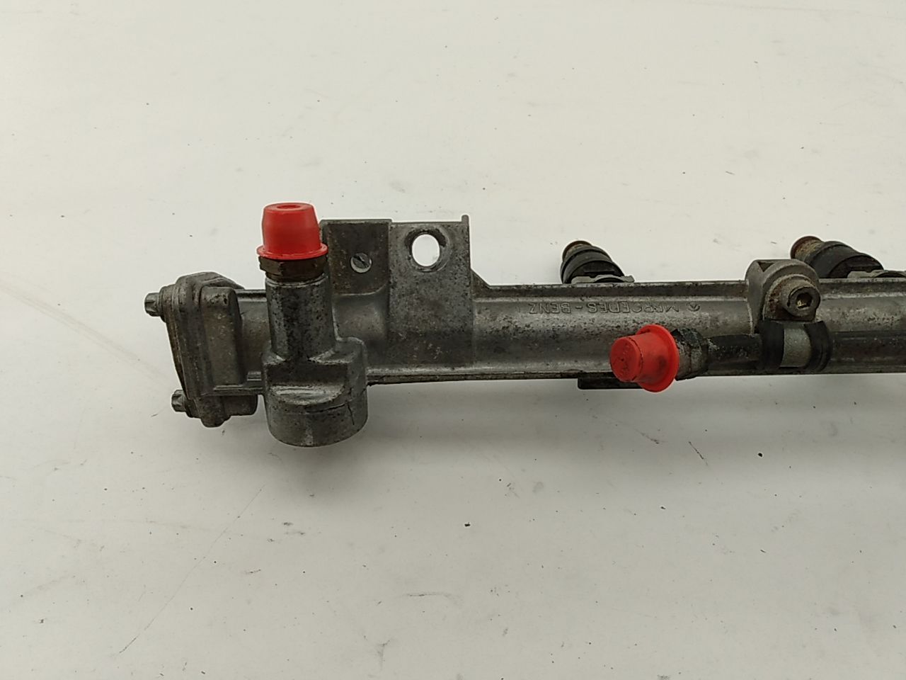 Mercedes SLK230 Fuel Injector Rail with Injectors