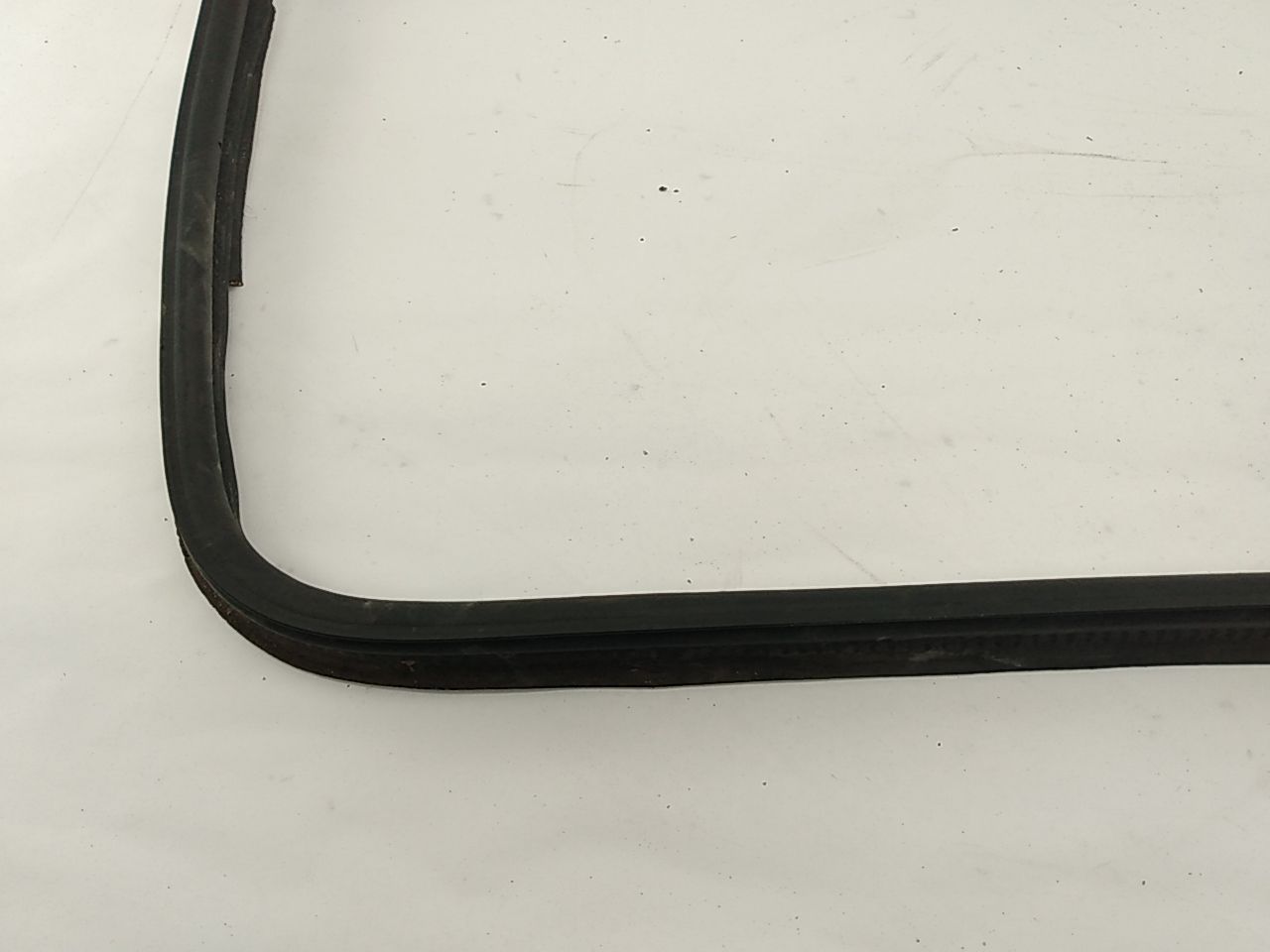 Cadillac Allante Trunk Lid Moulding - 0