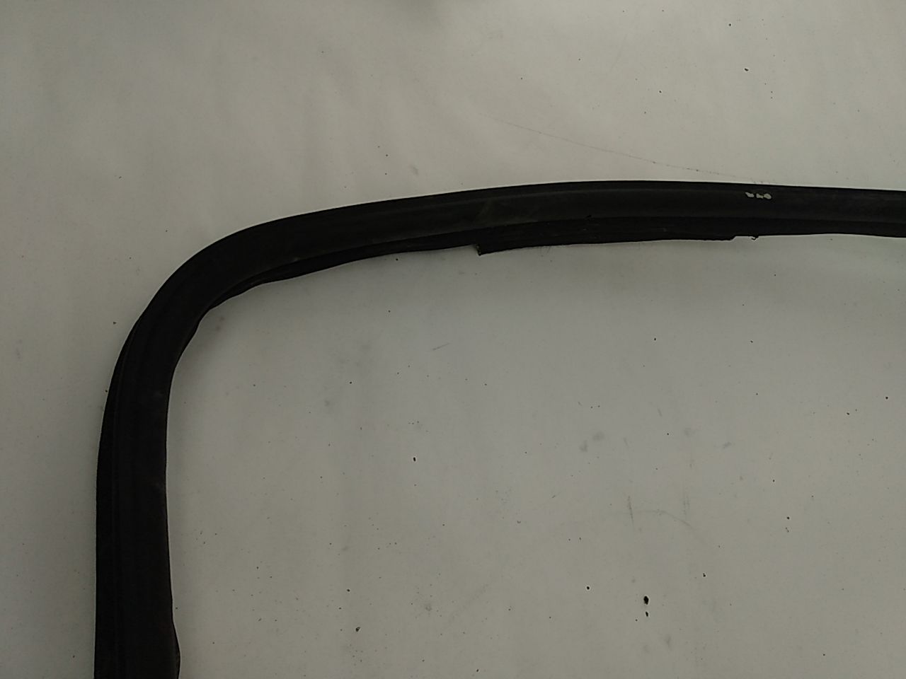 Cadillac Allante Trunk Lid Moulding